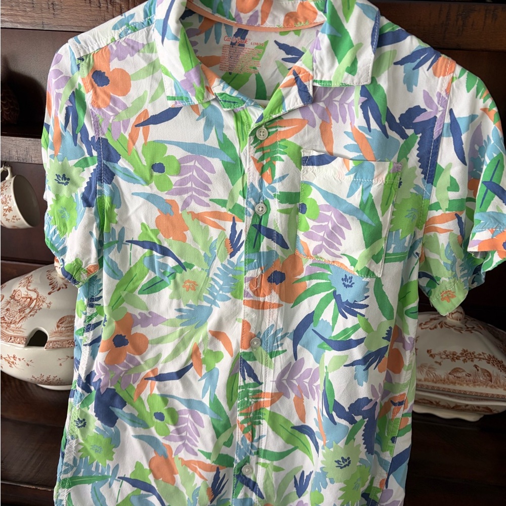 Cat & Jack Multicolor Tropical Print Men's Shirt.